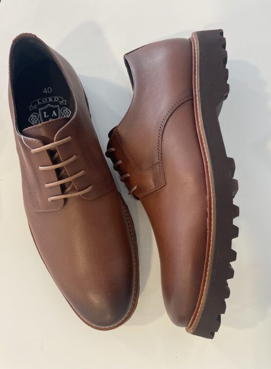 ZAPATO CUERO CORDONES
